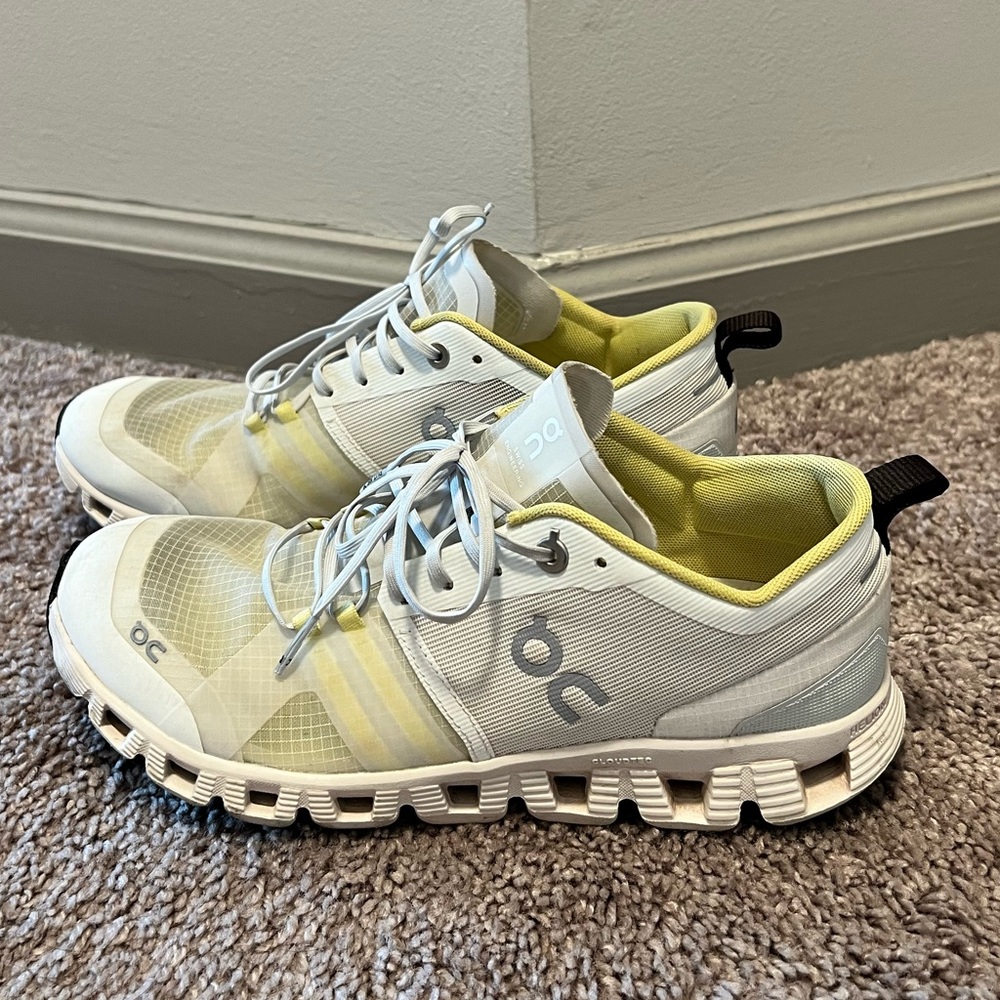 Women’s On Cloud
